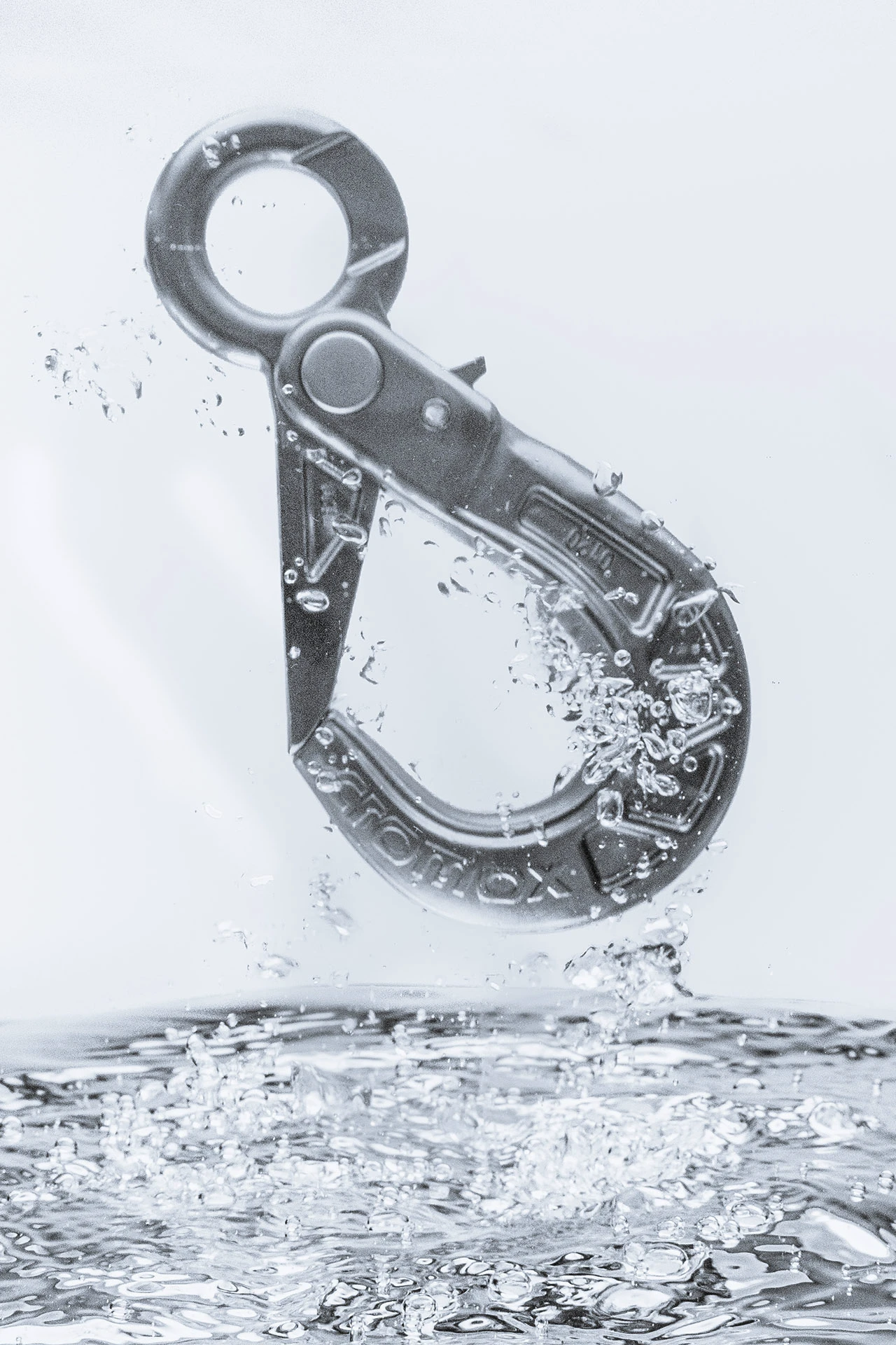 COSL-06 - Self Locking Eye Hook