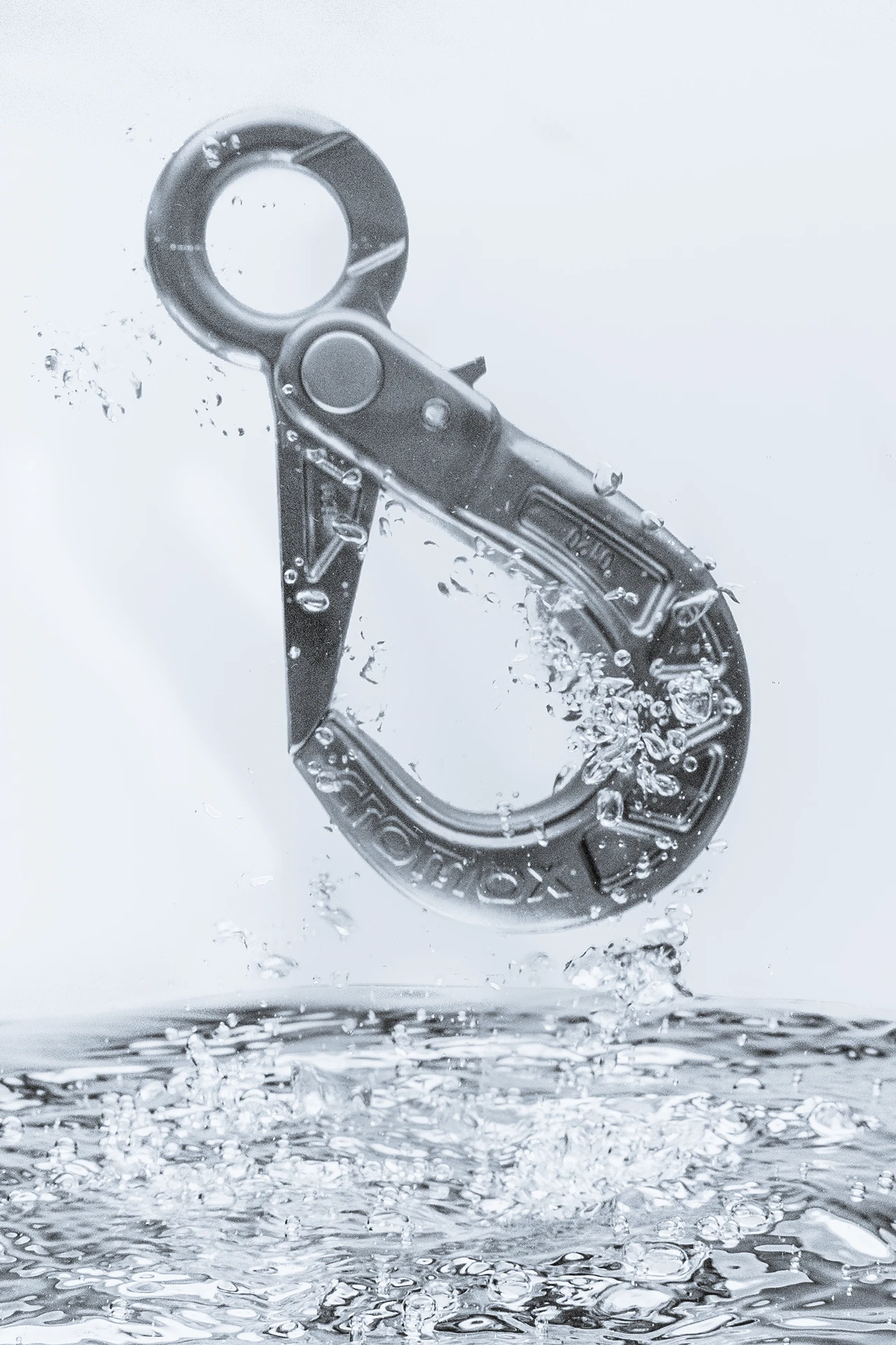 COSL-26 - Self Locking Eye Hook